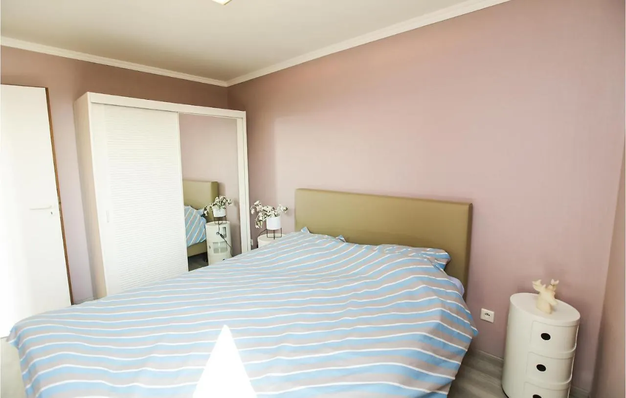 1 Bedroom Lovely Apartment In Oostende